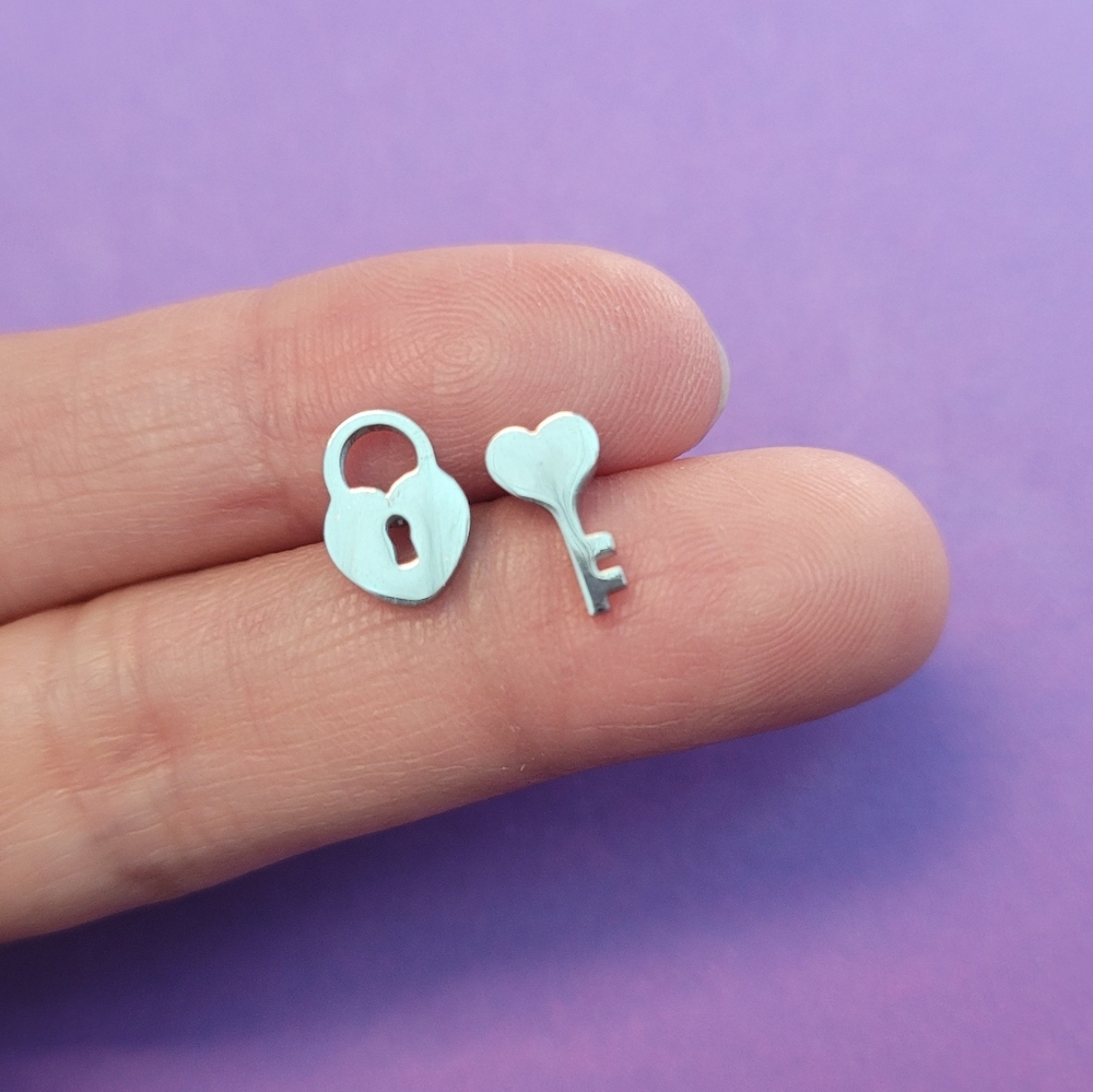 Unique, cute lock and key silver stainless steel earrings with metal backings